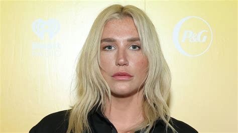 Kesha Bares All in Latest Viral IG Pic, Poses Ankle